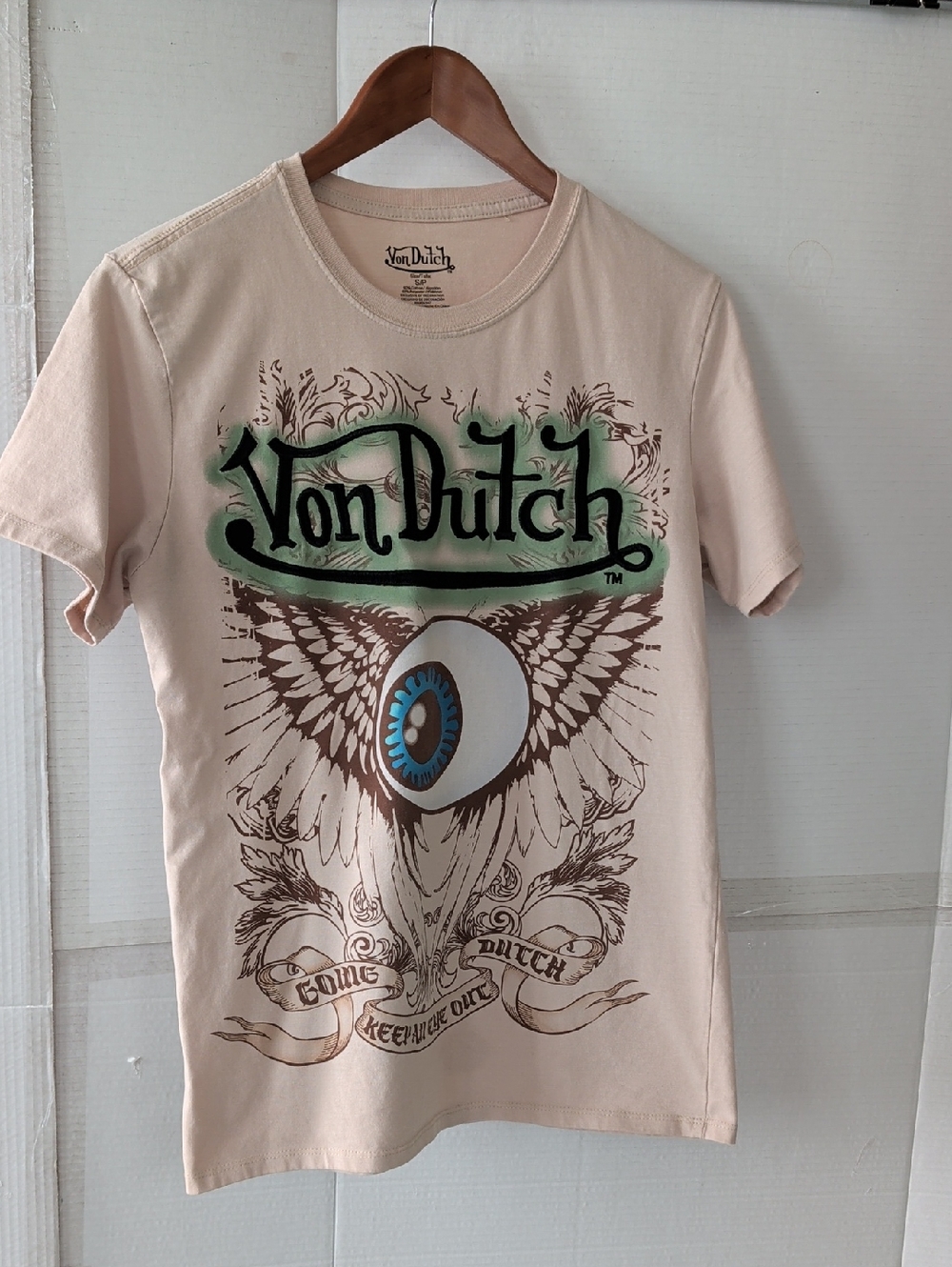 Von Dutch Beige Tee  Green Logo Embroidered Blue Eyeball Y2k  SZ Small Men's